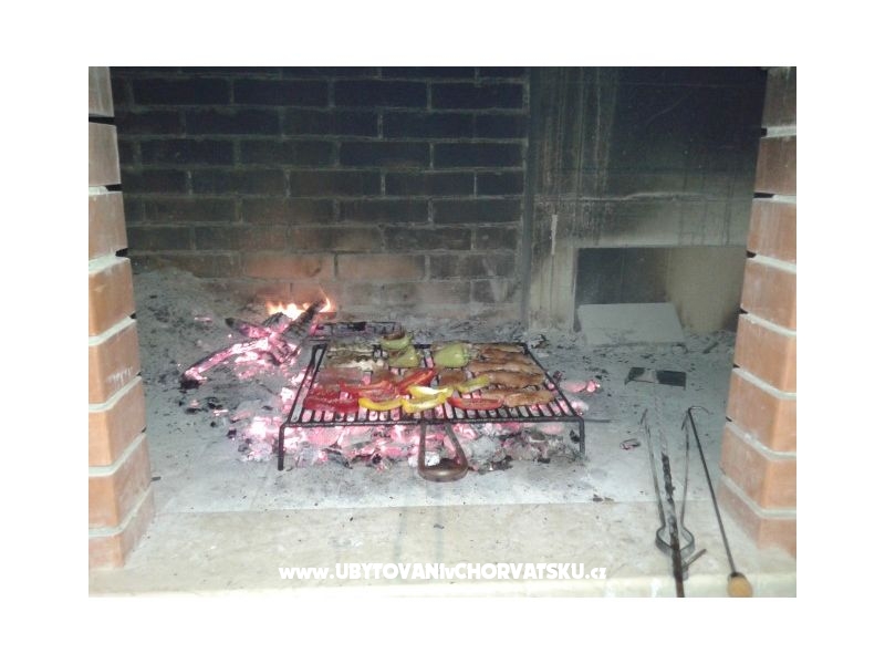 Apartment Nevena 2 – Ferienwohnung Omis, Kroatien – Foto 6