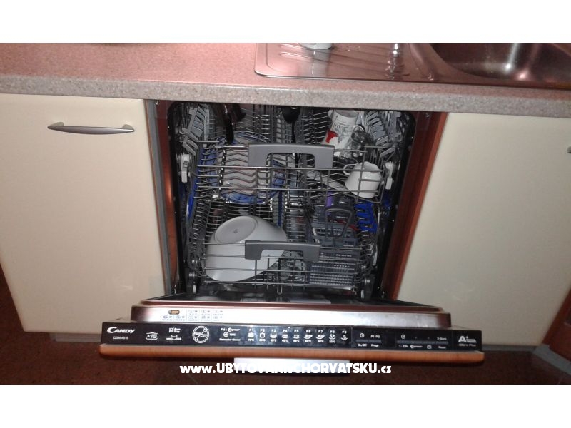 Apartment Nevena – Ferienwohnung Omis, Kroatien – Foto 17