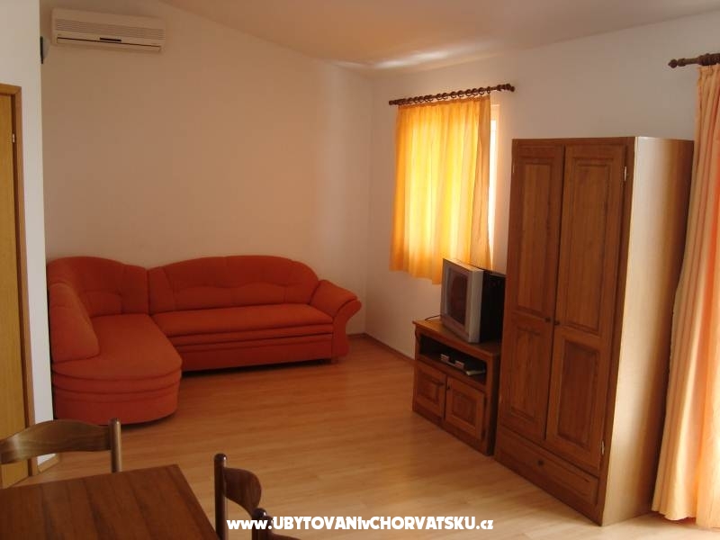 Appartements Ana - Omi Croatie