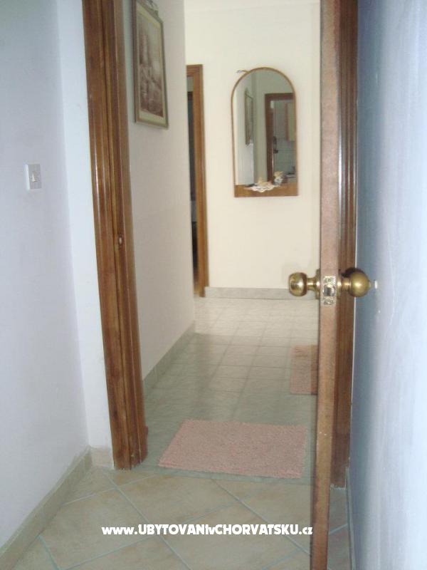 Appartements Blaženka – Ferienwohnung Omis, Kroatien – Foto 2
