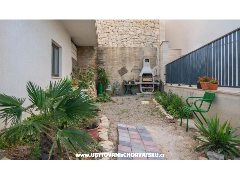 Appartements Ćosić – Ferienwohnung Omis, Kroatien – Foto 9