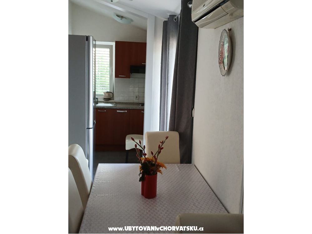 апартаменты Delfin Stanići - Omiš Хорватия