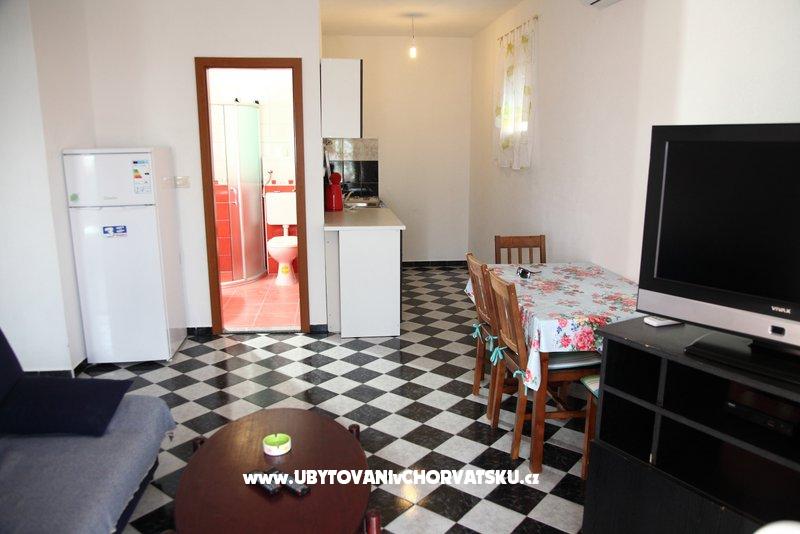 Appartements Dona – Ferienwohnung Omis, Kroatien – Foto 1