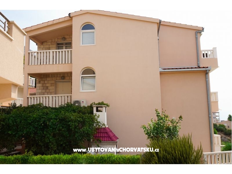 Appartements GOGI – Ferienwohnung Omis, Kroatien – Foto 1