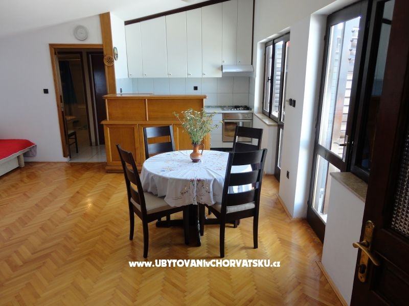 Apartment Lucijan – Ferienwohnung Omis, Kroatien – Foto 6