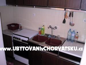 Appartements JELA – Ferienwohnung Omis, Kroatien – Foto 7