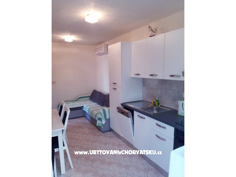 Appartements Karolina – Ferienwohnung Omis, Kroatien – Foto 2