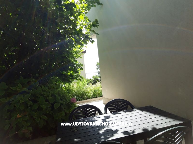 Appartements Karolina – Ferienwohnung Omis, Kroatien – Foto 6