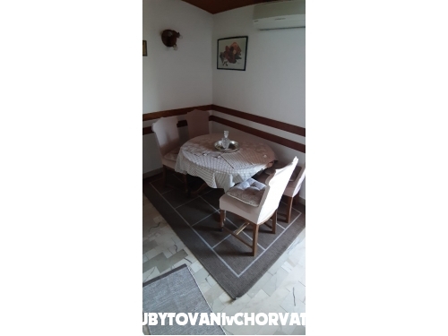 Appartements Leonarda - Omi Croatie