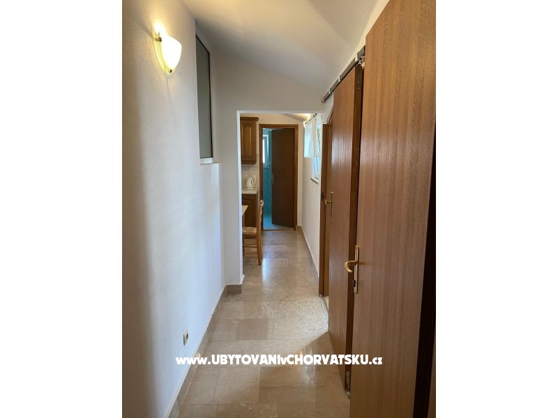 Appartements Luna – Ferienwohnung Omis, Kroatien – Foto 5