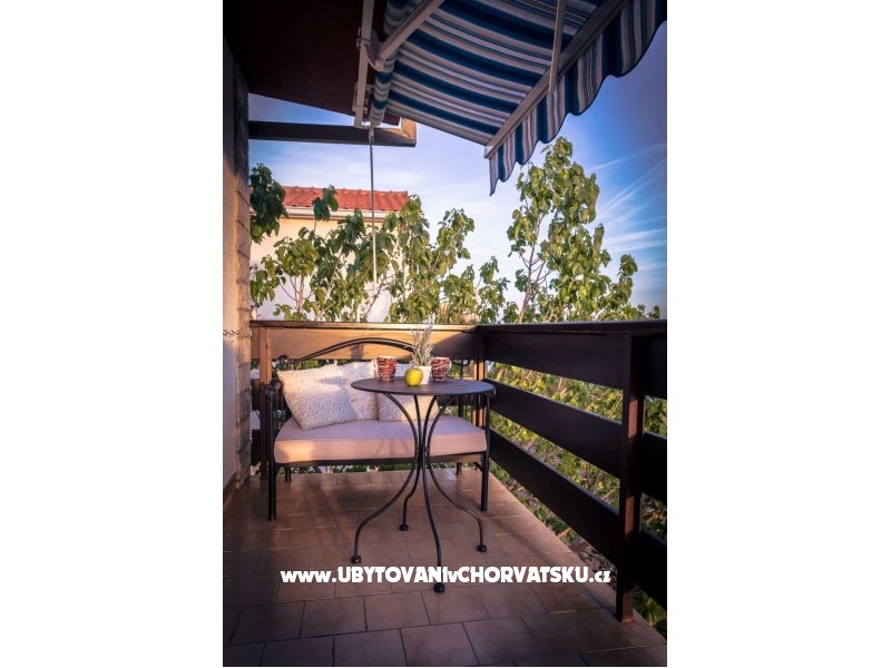 Appartements Marija i Martin (2. kat) – Ferienwohnung Omis, Kroatien – Foto 2