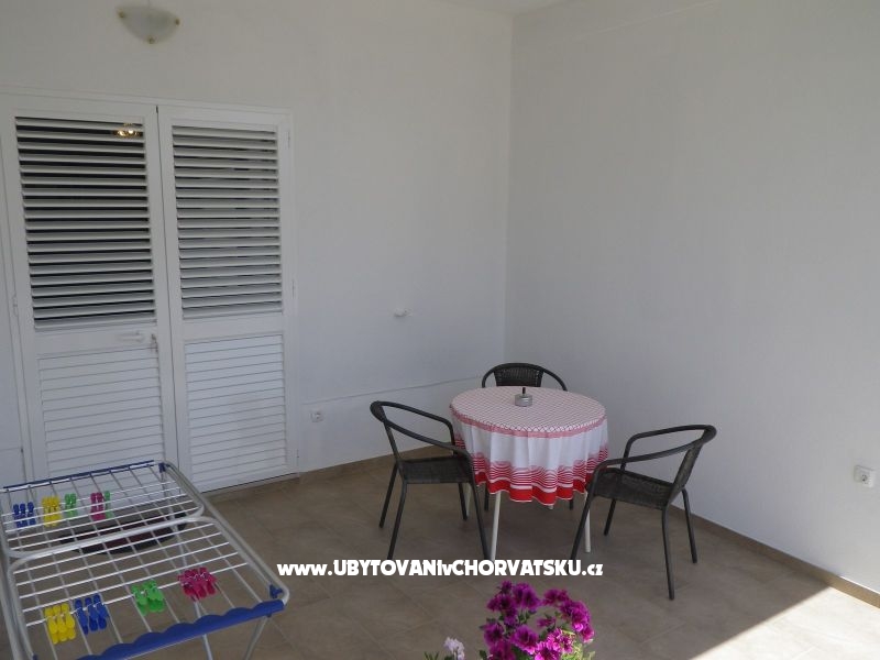 Appartements Mila – Ferienwohnung Omis, Kroatien – Foto 4