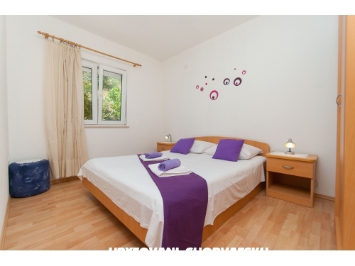 Appartements Mlikota - Omi Croatie