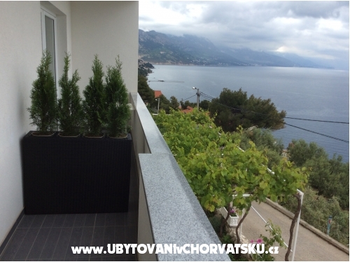 Appartementts More ***Maruii - Omi Croatie
