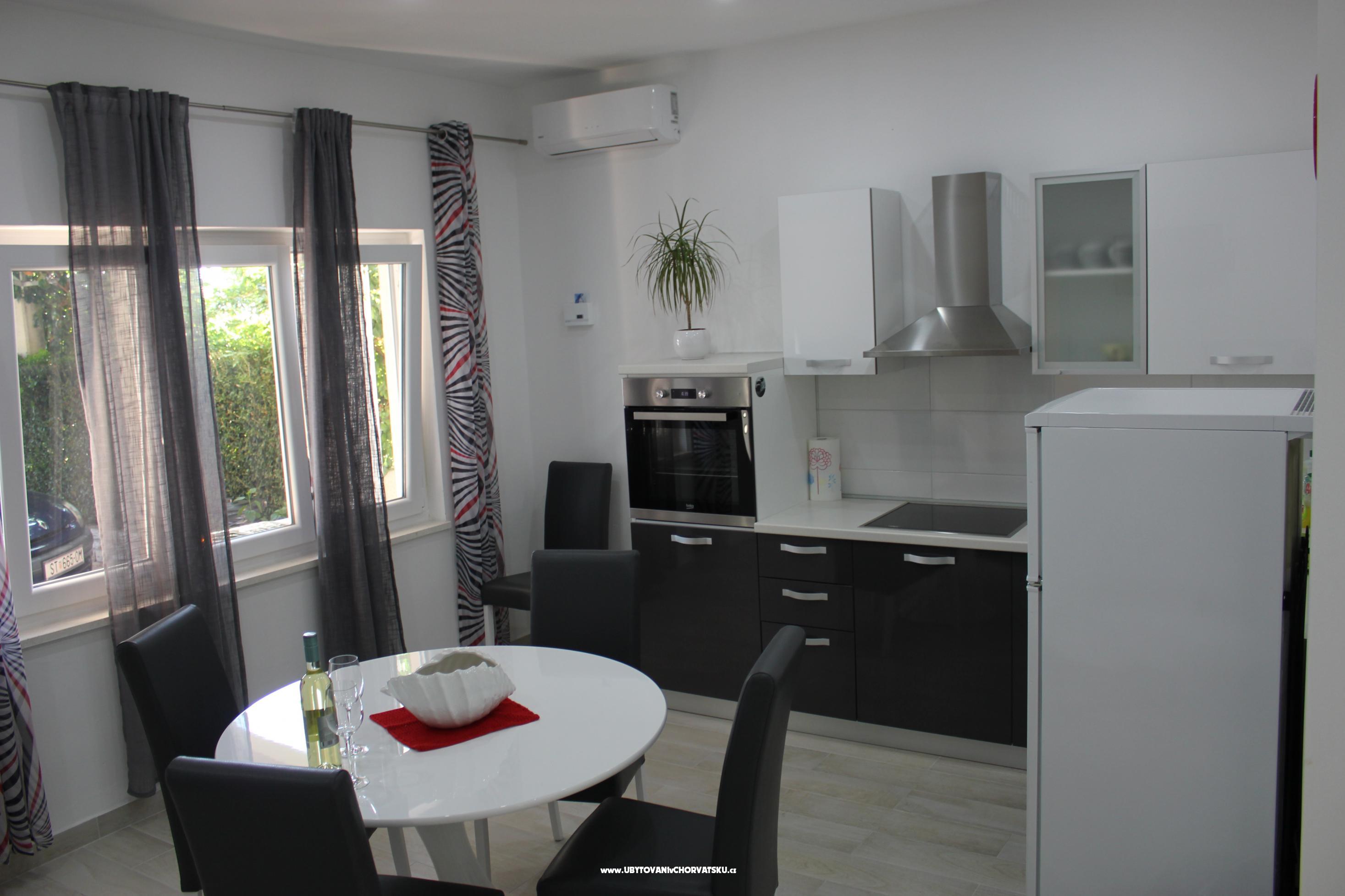 Appartements Mouse – Ferienwohnung Omis, Kroatien – Foto 3