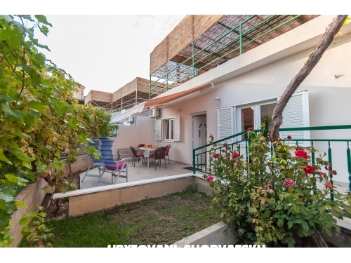 Appartements Neda Vuli - Omi Croatie