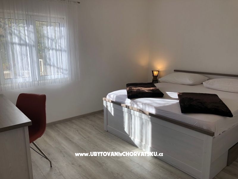 Appartements Nejašmić – Ferienwohnung Omis, Kroatien – Foto 1