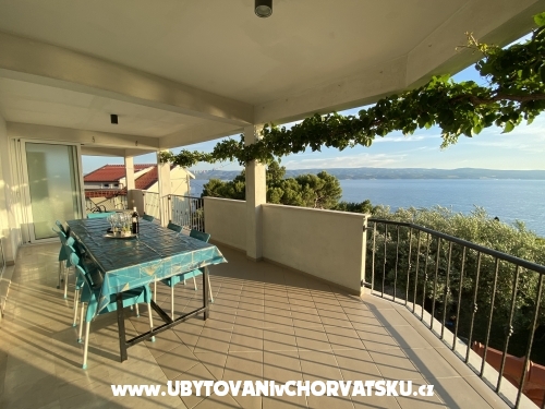Appartements  Mateo Pezo - Omi Croatie