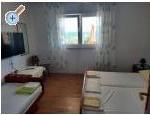 Apartmny Rose - Omi Chorvatsko