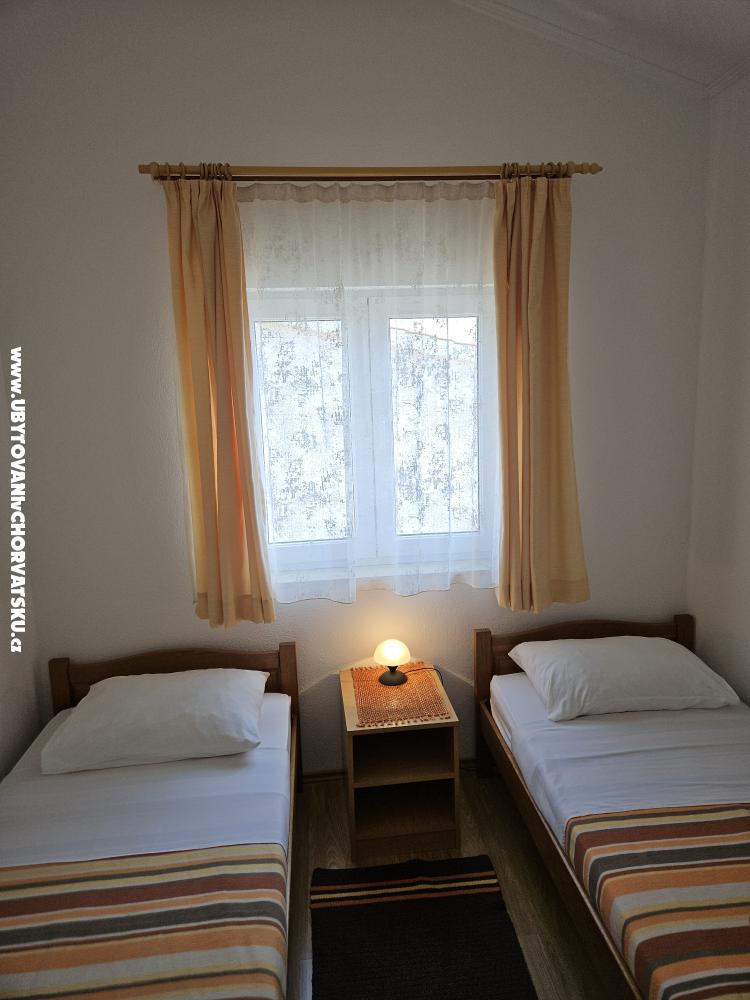 Appartements Rubi - Omi Kroatien