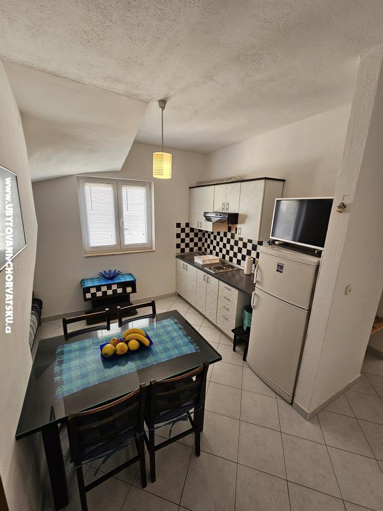 Appartements Rubi - Omi Kroatien