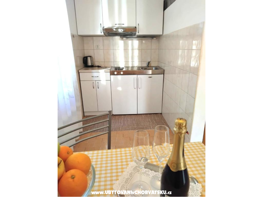 Apartm�ny Slavinj Janja - Omi� Chorvatsko