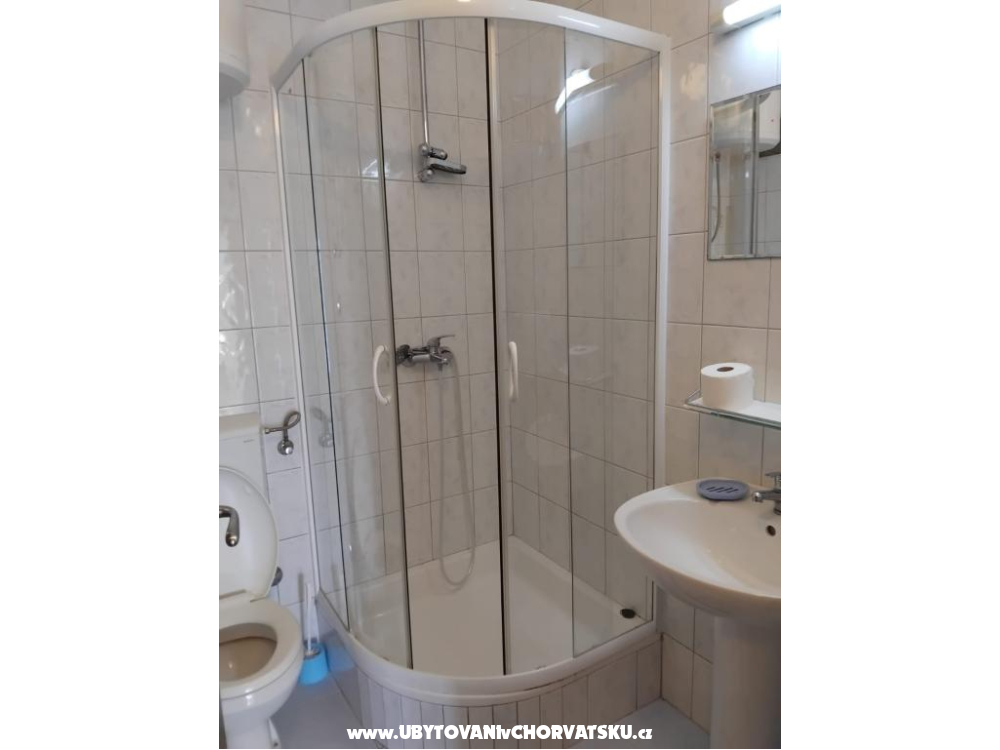 Apartm�ny Slavinj Janja - Omi� Chorvatsko