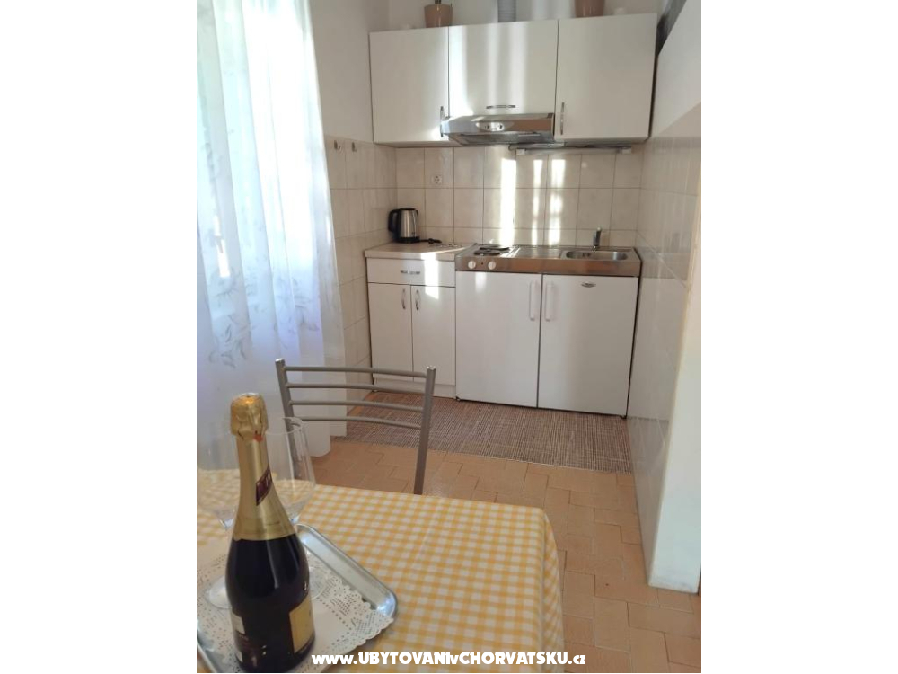 Apartm�ny Slavinj Janja - Omi� Chorvatsko