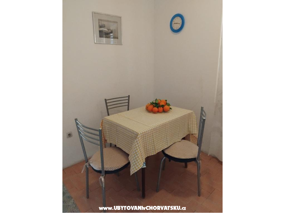 Apartm�ny Slavinj Janja - Omi� Chorvatsko