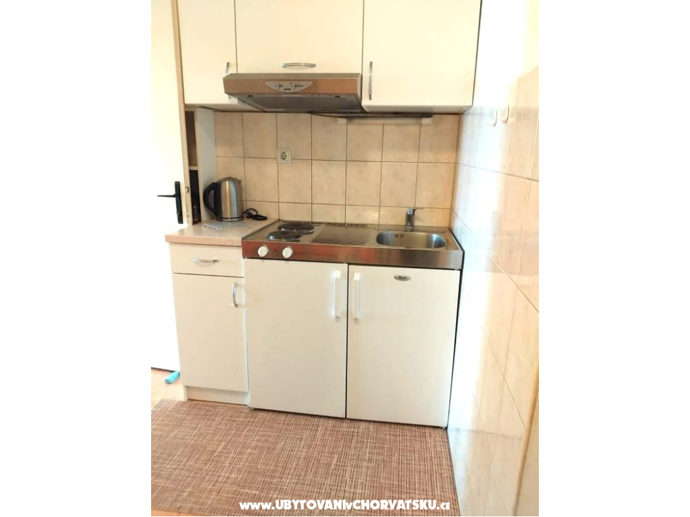 Apartm�ny Slavinj Janja - Omi� Chorvatsko