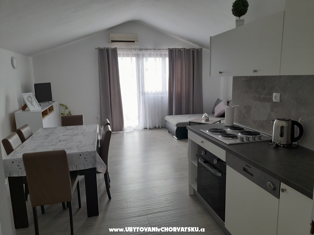Appartements Stipe - Omi Croatie