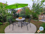Apartmny Urlicic - Omi Chorvatsko