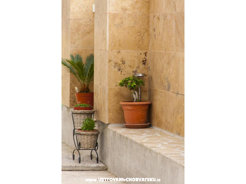 Apartmanok Vinja - Omi Horvátország