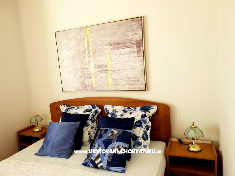 Appartements Tino – Ferienwohnung Omis, Kroatien – Foto 1