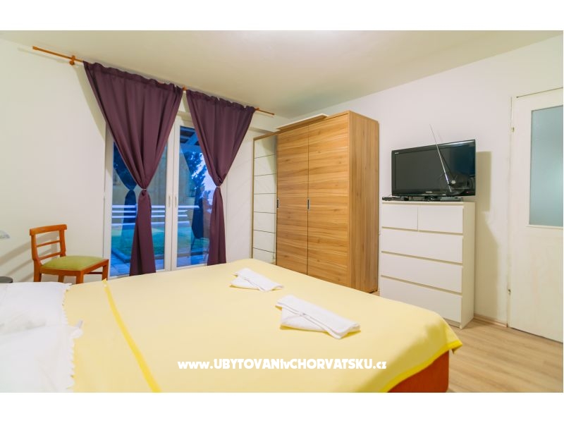 Appartement Dodo mit Pool – Ferienwohnung Omis, Kroatien – Foto 4
