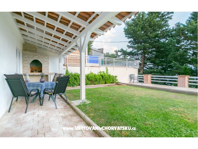 Appartement Dodo mit Pool – Ferienwohnung Omis, Kroatien – Foto 9