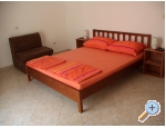Apartmaji Ana - Kamp Ivo - Omi Hrvaka