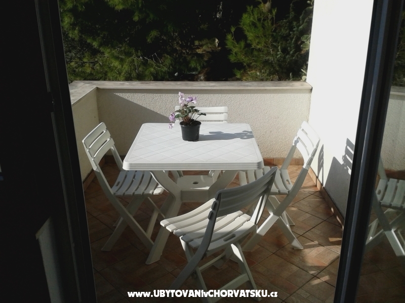 Appartements Ana - Campement Ivo - Omi Croatie