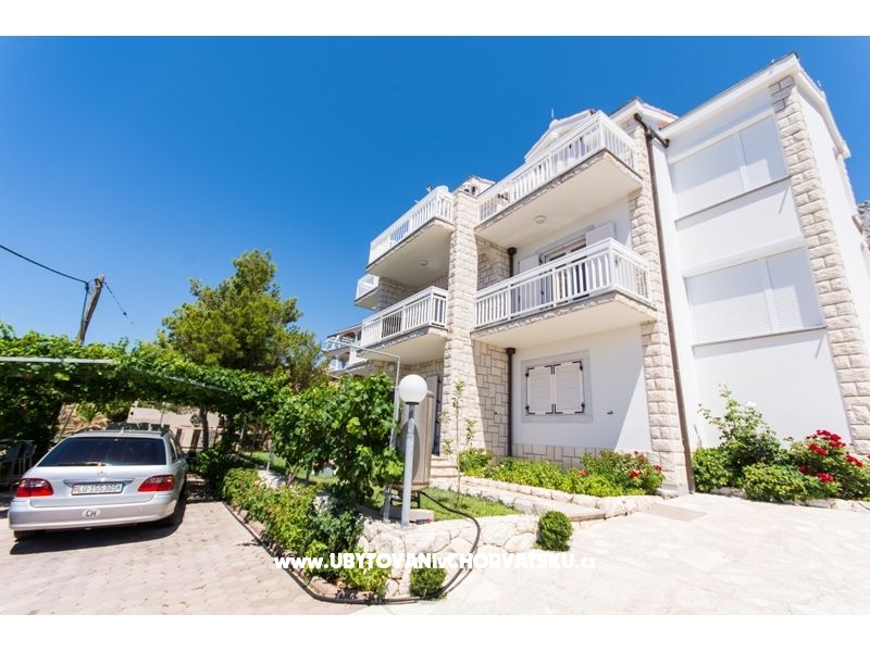 Ferienwohnungen Helvetia – Ferienwohnung Omis, Kroatien – Foto 1