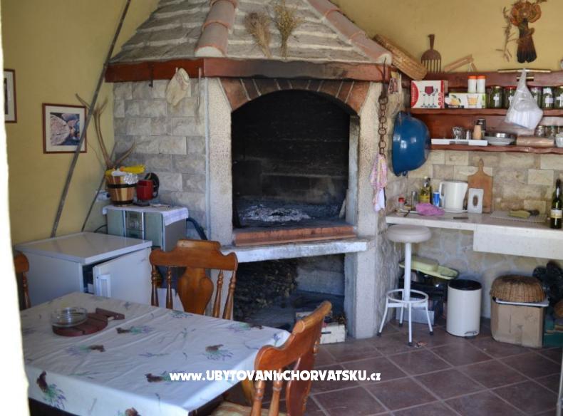 Ferienwohnungen Kadenca – Ferienwohnung Omis, Kroatien – Foto 4