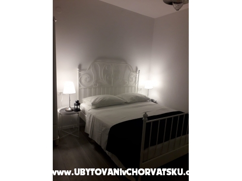 Appartements Mario - Omi Croatie