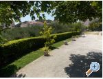 Apartmny Nikola karica - Omi Chorvatsko