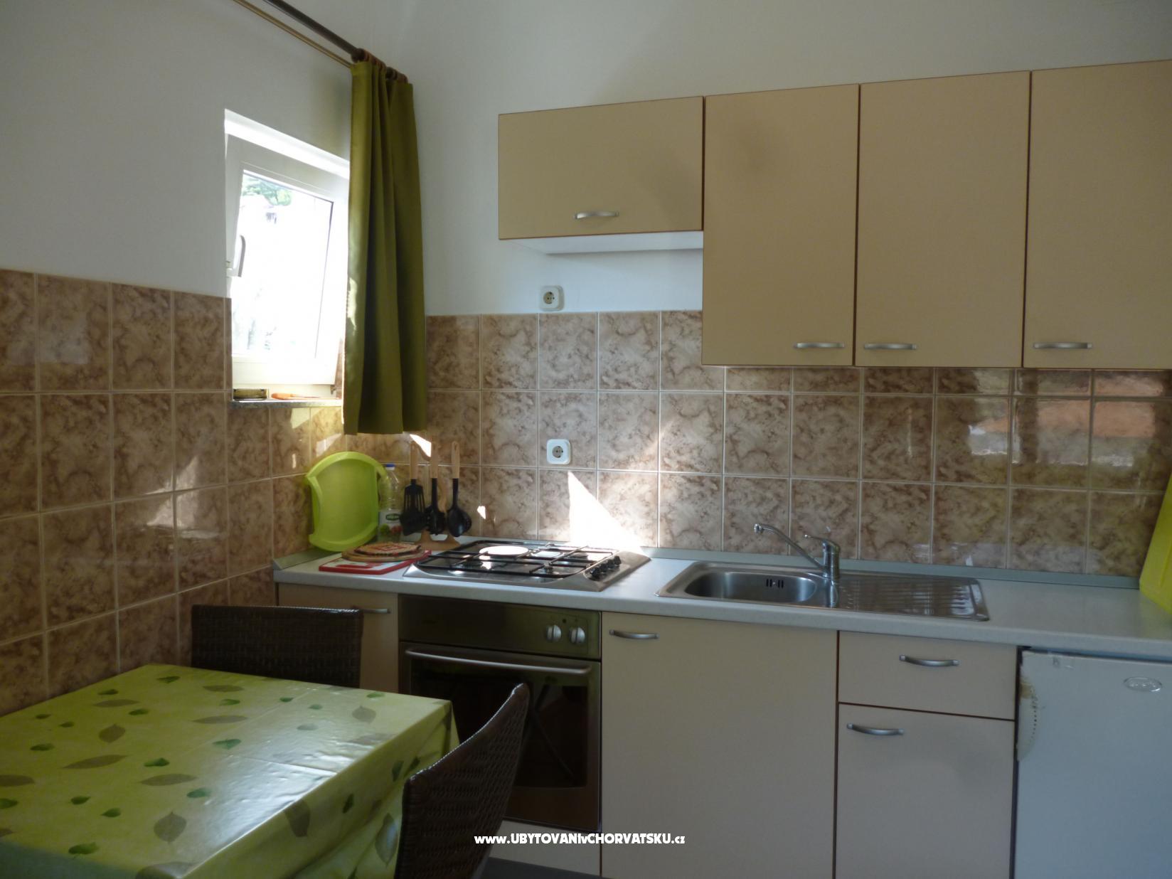 Ferienwohnungen Šarić – Ferienwohnung Omis, Kroatien – Foto 4