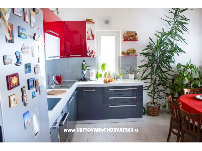 D&amp;D seaview apartment – Ferienwohnung Omis, Kroatien – Foto 7