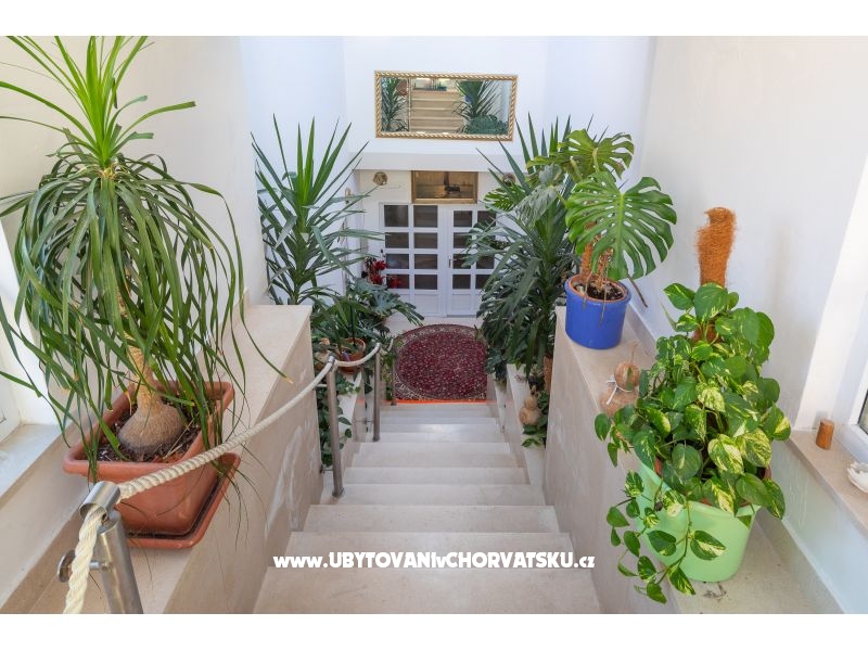 Family Zimmers &amp; Ferienwohnungen Omis – Ferienwohnung Omis, Kroatien – Foto 10