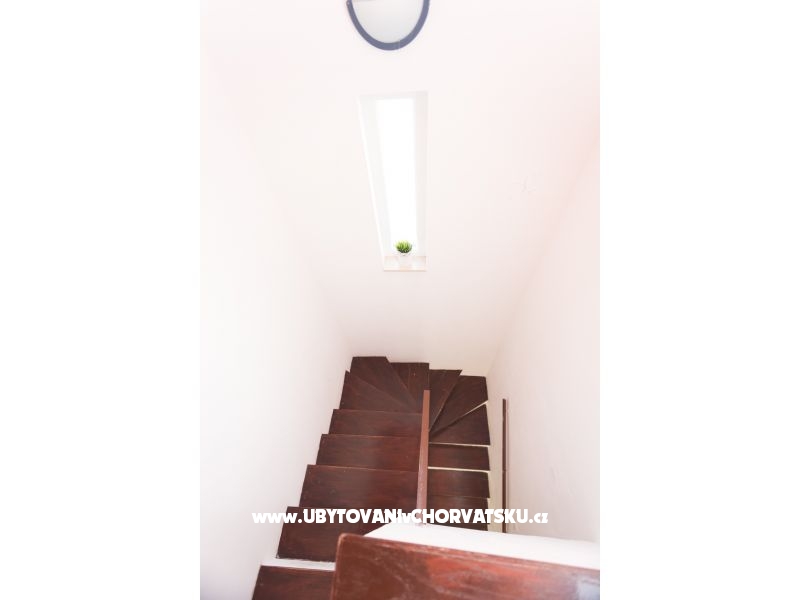 Gandalj – Ferienwohnung Omis, Kroatien – Foto 12