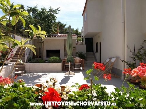 Maison Kuzmani - Omi Croatie