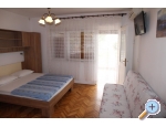 Jure &amp; Marija Studio apartmani - Omi Chorvatsko