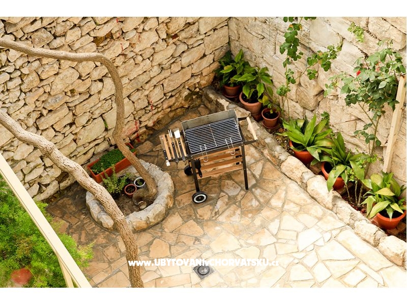 Main Square Appartement – Ferienwohnung Omis, Kroatien – Foto 7