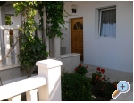 Petar apartmani Omis - Omi Kroatien
